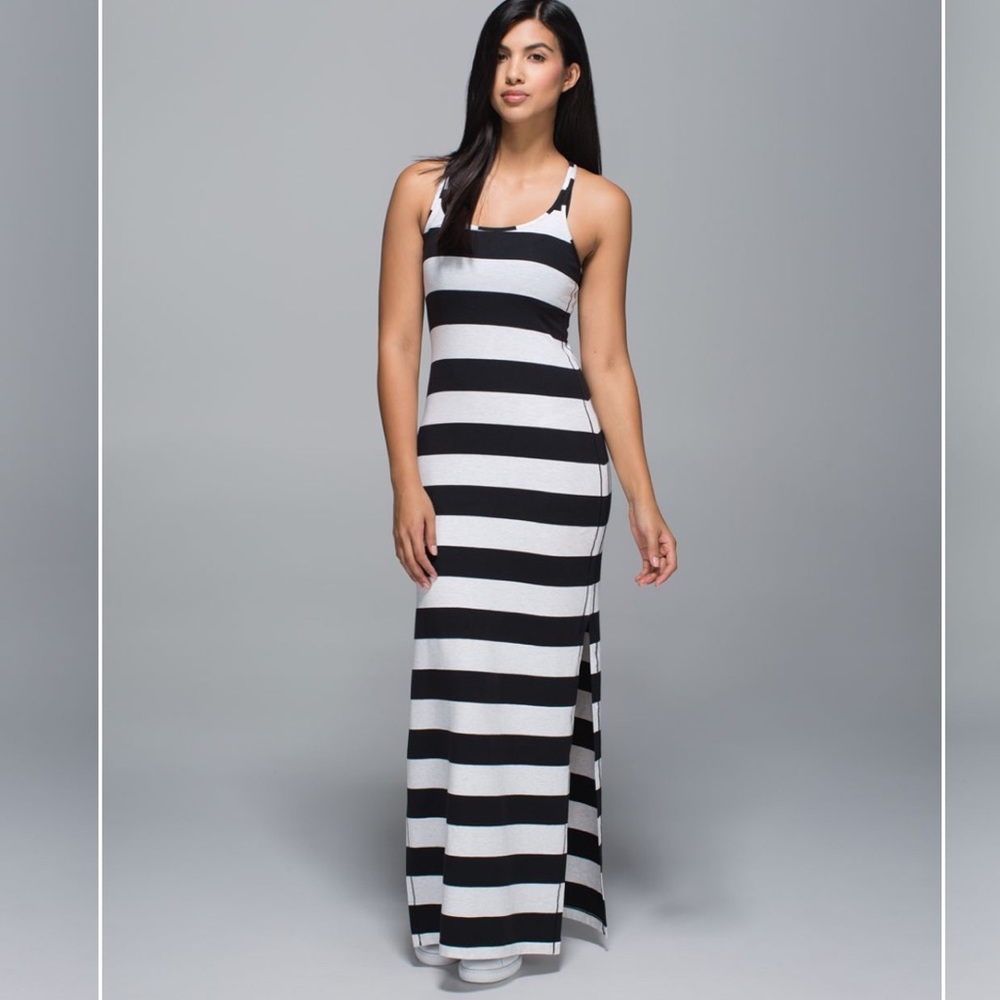 Lululemon Refresh Maxi Dress size:10 color: Black/white